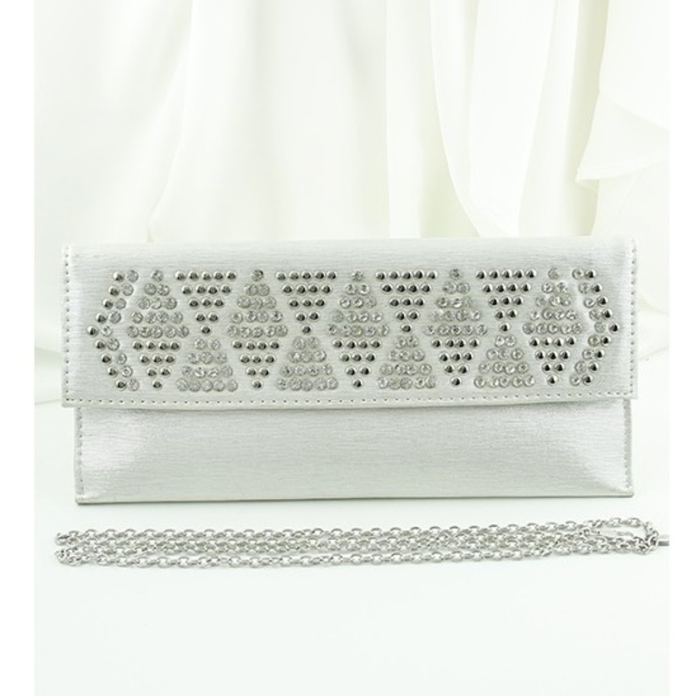 NWOT Silver Studded Diamond Rhinestone Evening Clutch With Shoulder Chain
